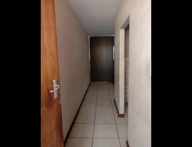 3 BEDROOM APARTMENT FOR SALE IN SUNNYSIDE